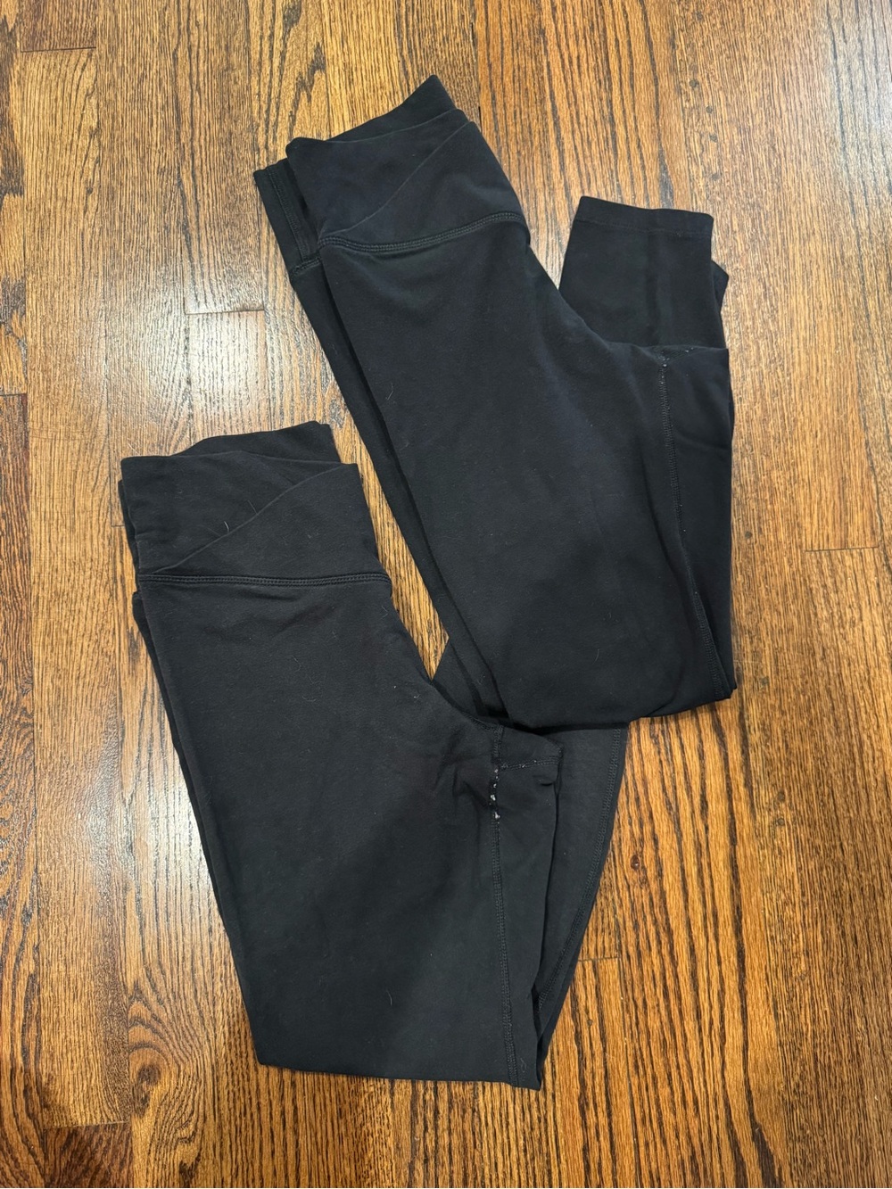 2 pack- Old Navy Powerchill V cross extra high rise legging